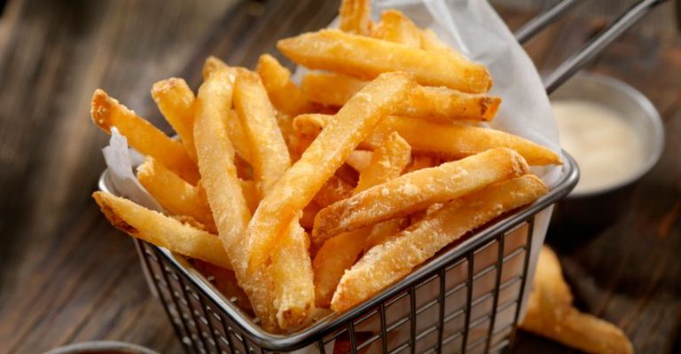 Why Restaurant French Fries Always Taste So Much Better Than Homemade