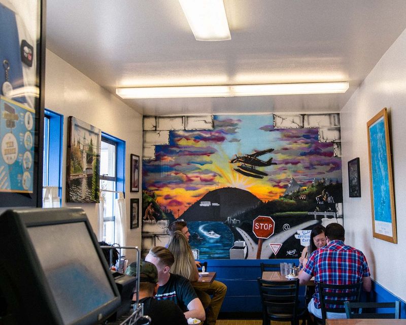 Voula's Offshore Cafe 