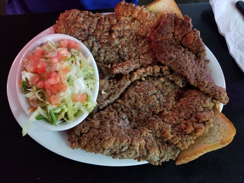 Mary's Cafe – Strawn