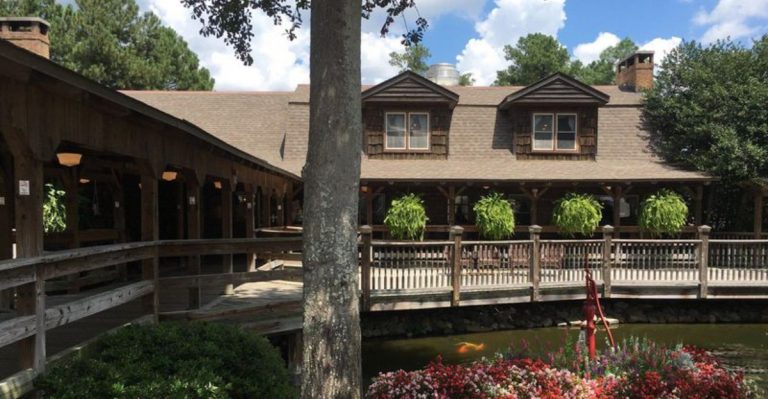 15 Georgia Mom-and-Pop Places That Capture The Feeling Of Home