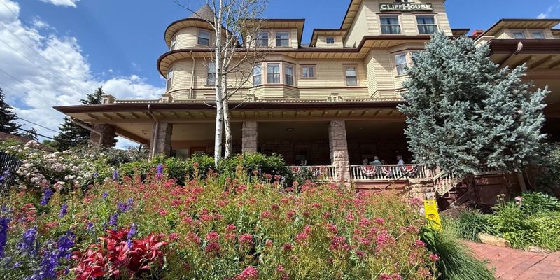 The Cliff House Dining Room – Manitou Springs