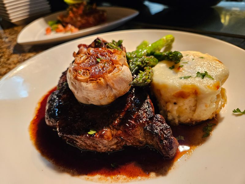 Omar's Uptown 