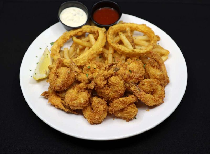 Drago's Seafood Restaurant: Charbroiled Fame, Fried Perfection