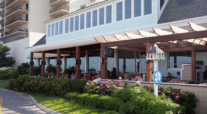 Waterman's Surfside Grille