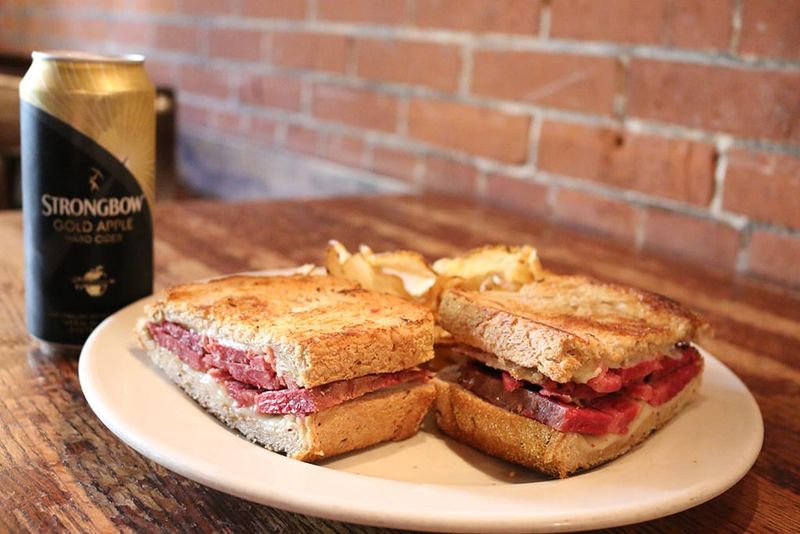 McGurk's Irish Pub – St. Louis