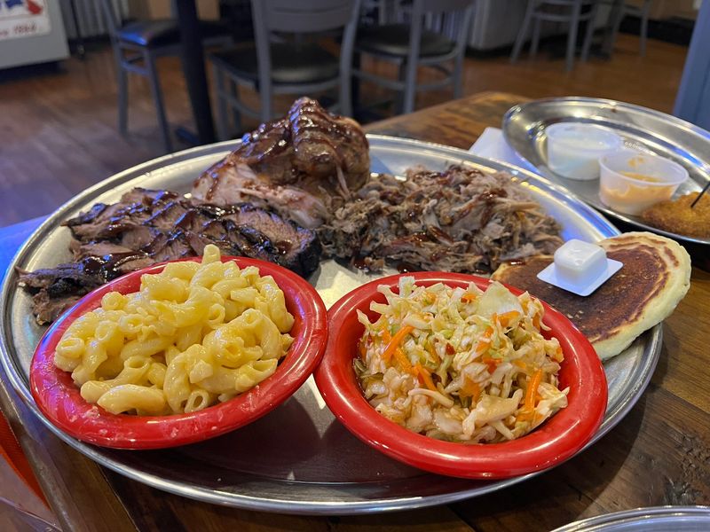 Music City Soul Kitchen – Excellent Mac & Cheese, Pulled Pork