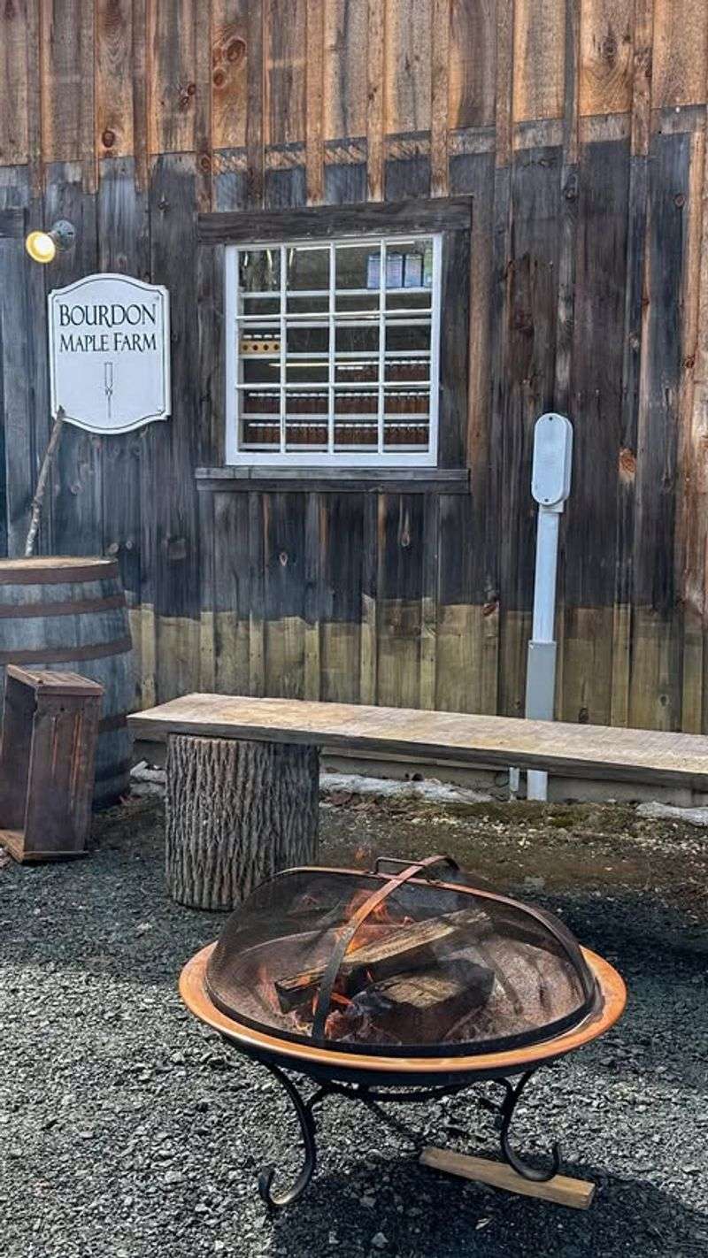 Bourdon Maple Farm (Woodstock)