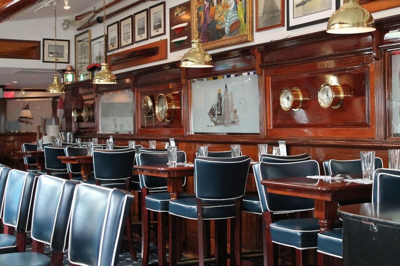 Black Cat Tavern (Hyannis)