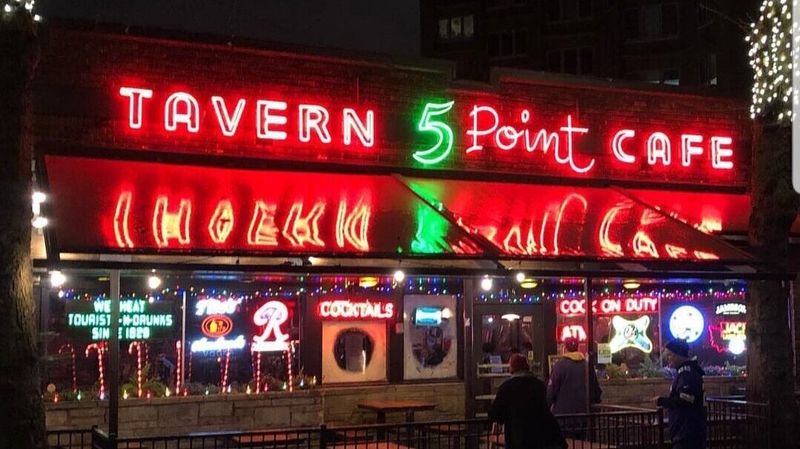 5 Point Cafe 