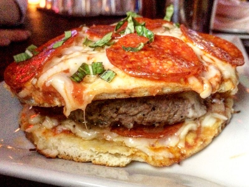 Steak ’n Shake Pizza Burger