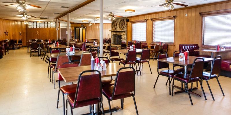 Snead's Bar B-Q