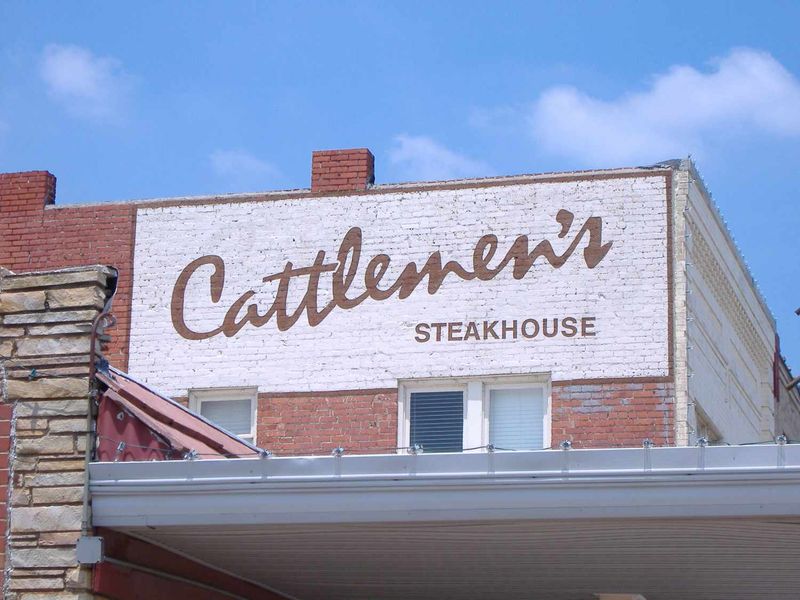 Cattlemen's Steakhouse - Upscale Onion Burger Experience