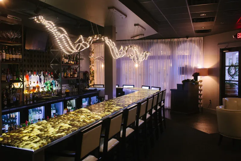 Bijoux Restaurant + Spirits: Coastal Elegance in Crystal Form