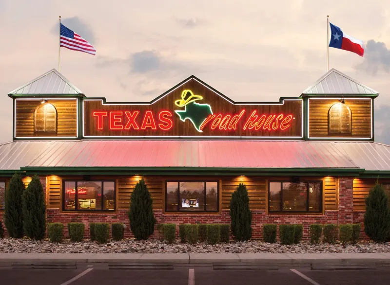 Texas Roadhouse - Familiar Territory