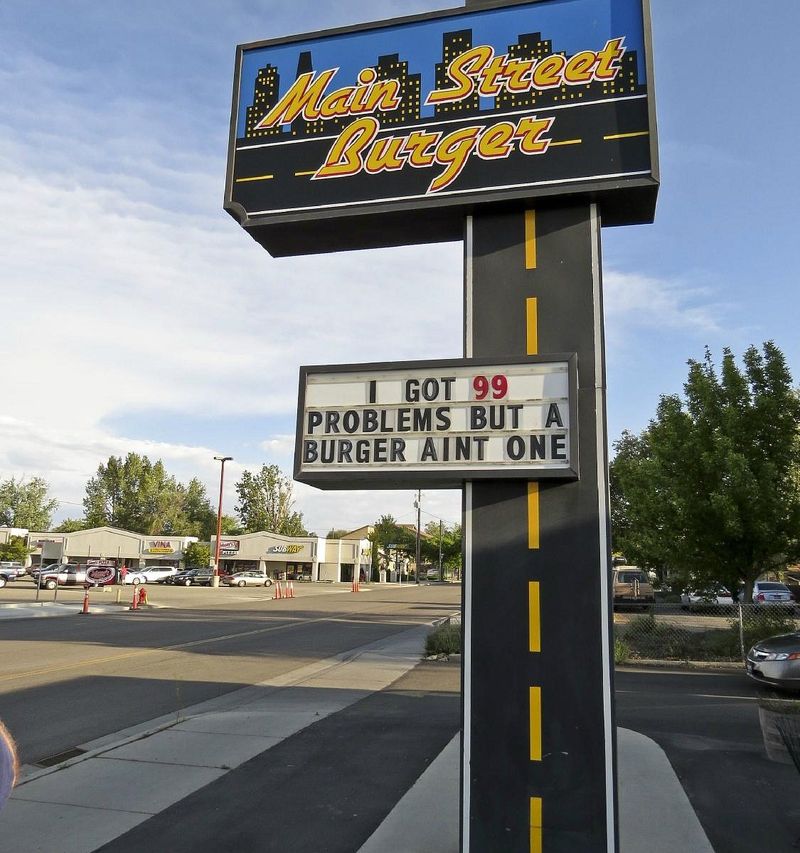 Main Street Burger 