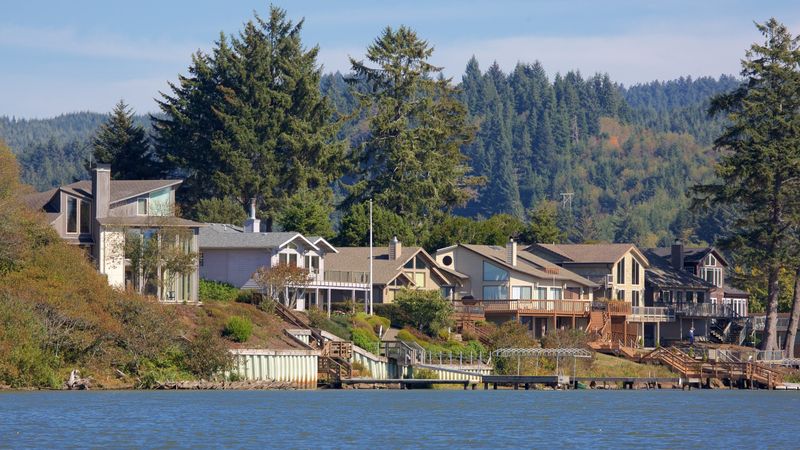 Lincoln City - Coastal Hub Without The Premium