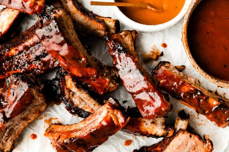 Red Sauce On Ribs