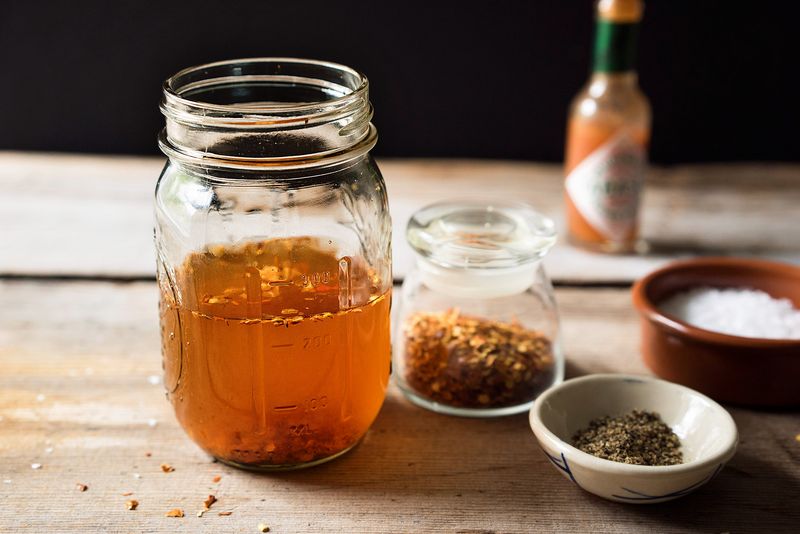 Vinegar-Pepper Sauce