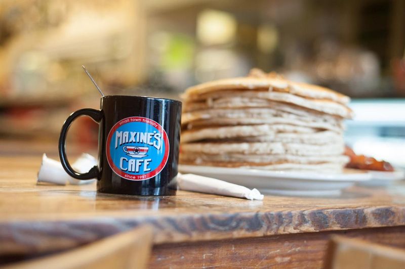 Maxine's On Main – Bastrop