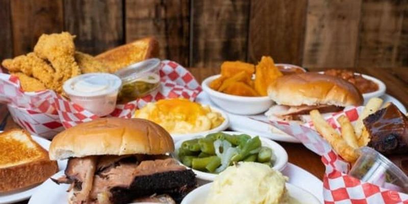 Nick’s Bar-B-Q & Catfish (Carlisle)