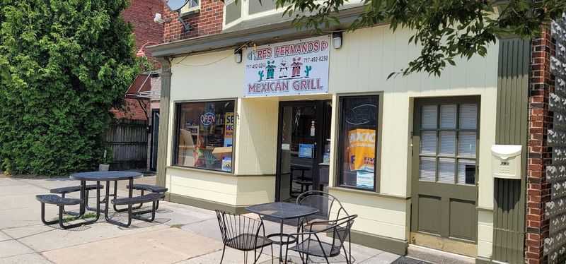 Tres Hermanos (Harrisburg)