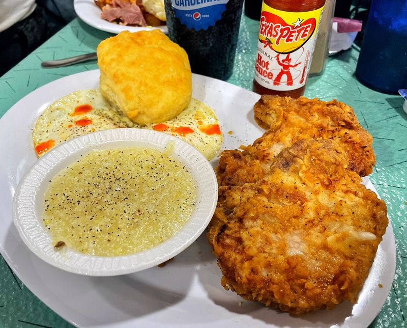 State Farmers Market Restaurant (Raleigh)
