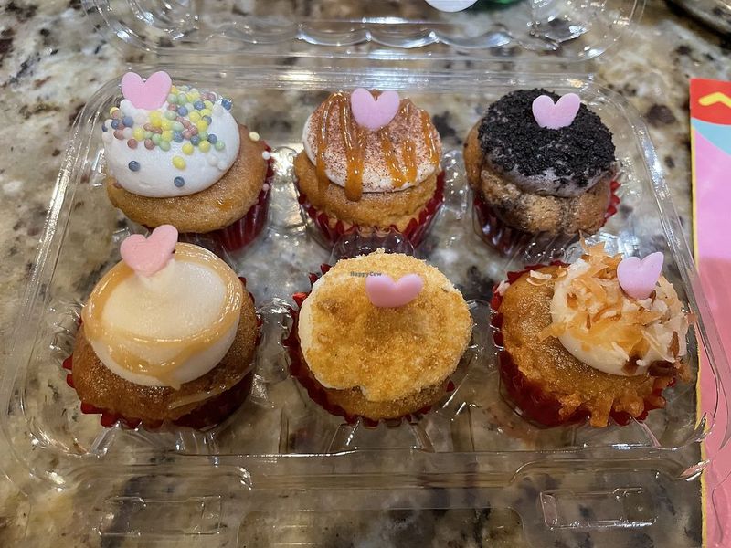 Bunnie Cakes: Miami's Vegan Donut Haven