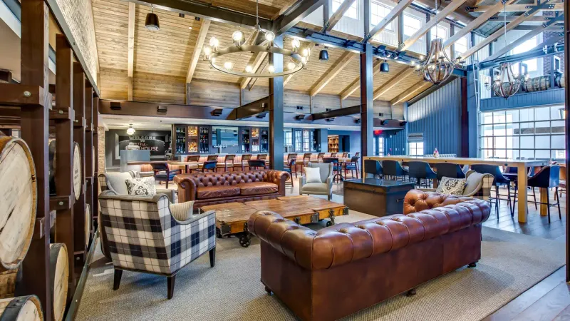 The Rackhouse Tavern
