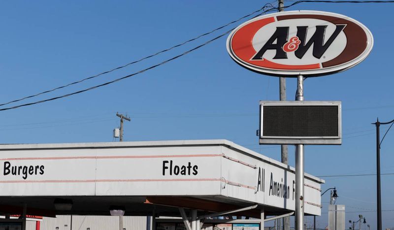 A&W's Surprisingly Subpar Patties