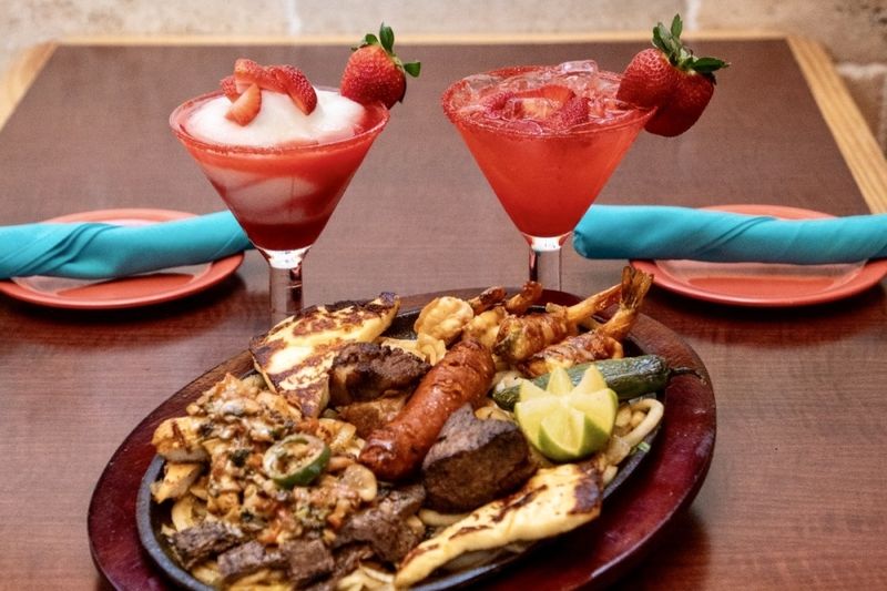 Los Cucos Mexican Cafe 
