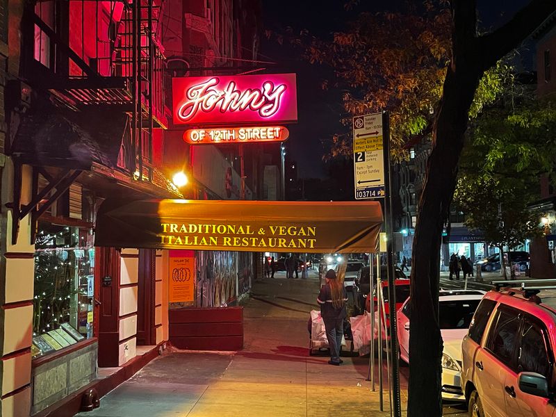 John's Of 12th Street
