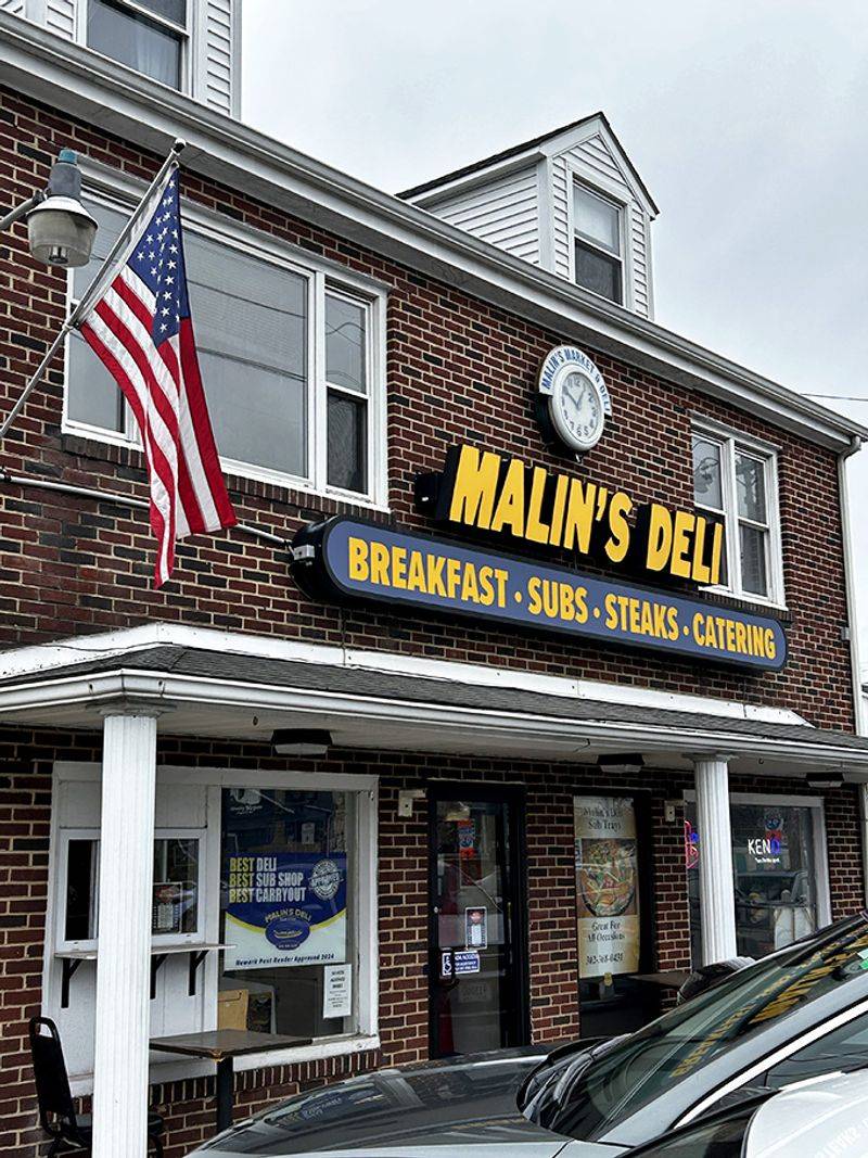 Malin's Deli 