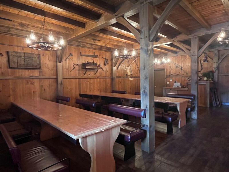 Hometown Kitchen: Where Locals Actually Eat