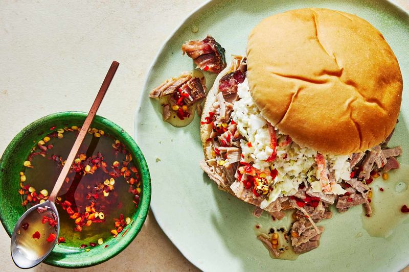 Chopped Pork With Vinegar-Pepper Sauce