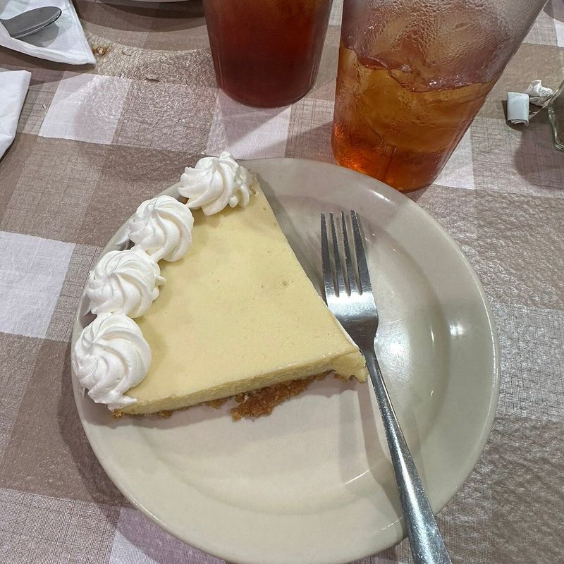 Yoder’s Restaurant & Amish Village (Sarasota)
