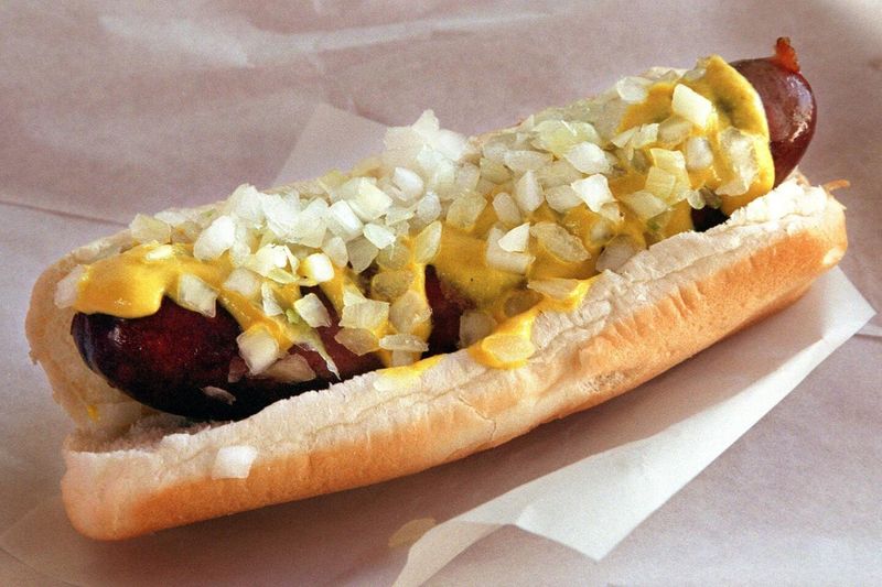 Pink's Chili Dog