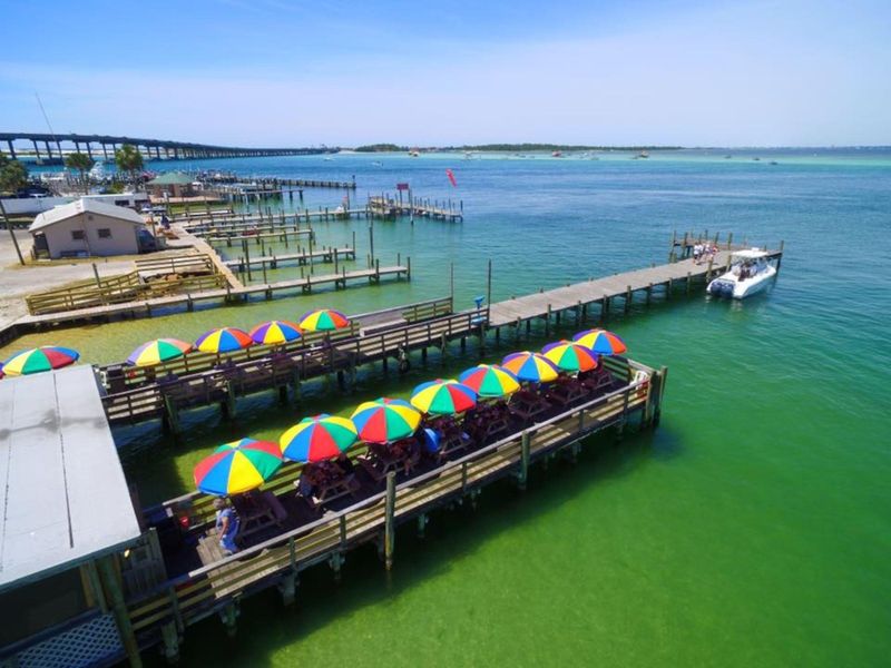Dewey Destin's Seafood Restaurant - Destin