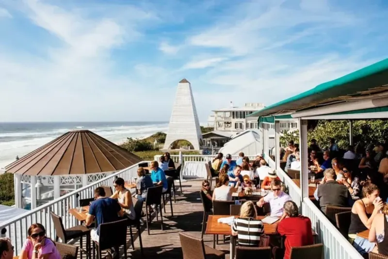 Bud & Alley's: Gulf-Front Pioneer of Seaside Charm