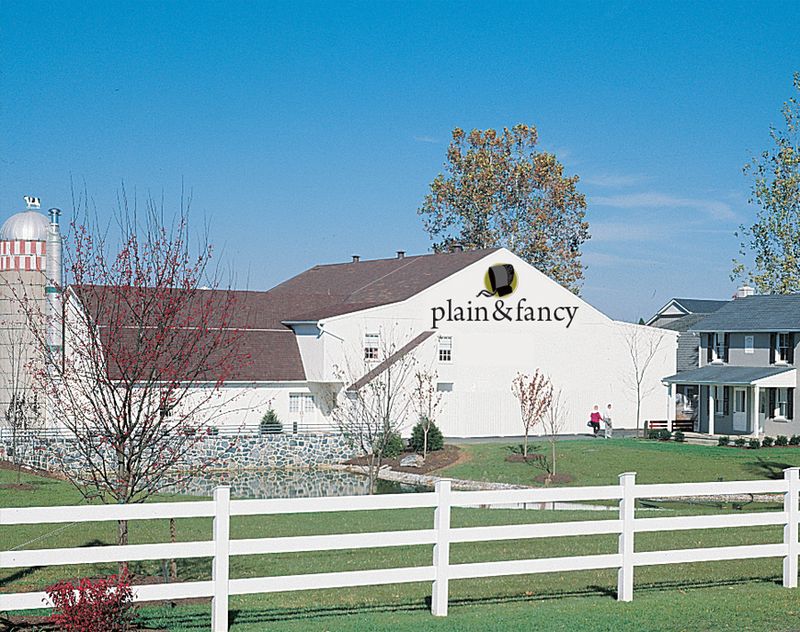 Plain & Fancy Restaurant: Farm-to-Table Pioneer