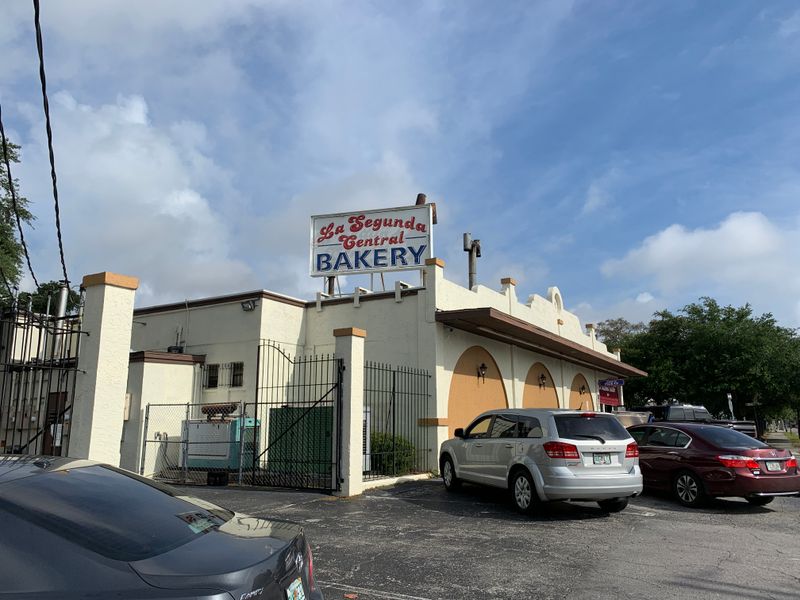 La Segunda Central Bakery - Cuban Bread Headquarters