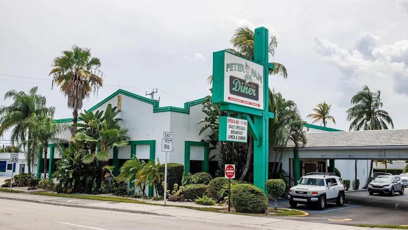 Peter Pan Diner (Oakland Park)