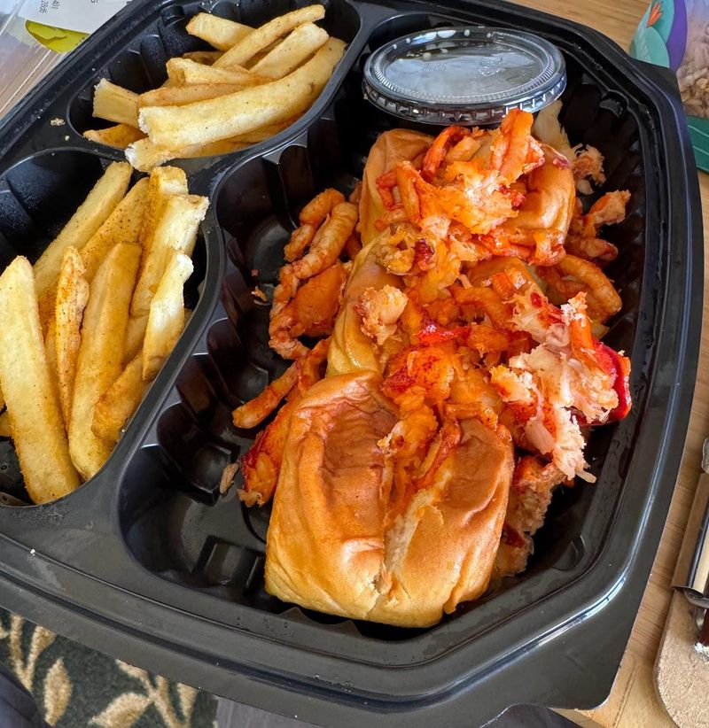Lobster Hut – Sandwich