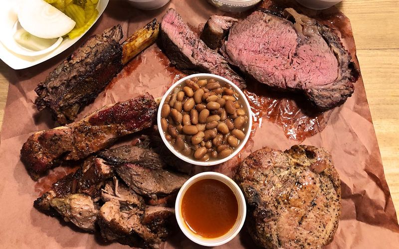Cooper's Old Time Pit Bar-B-Que – Llano