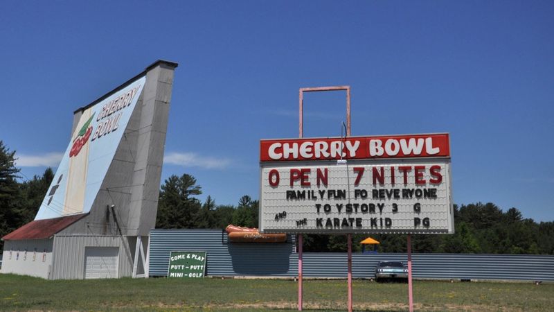 Cherry Bowl Drive-In & Diner