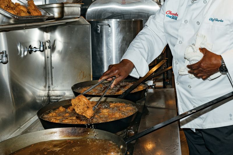 Charles' Country Pan Fried Chicken - Harlem & Upper West Side
