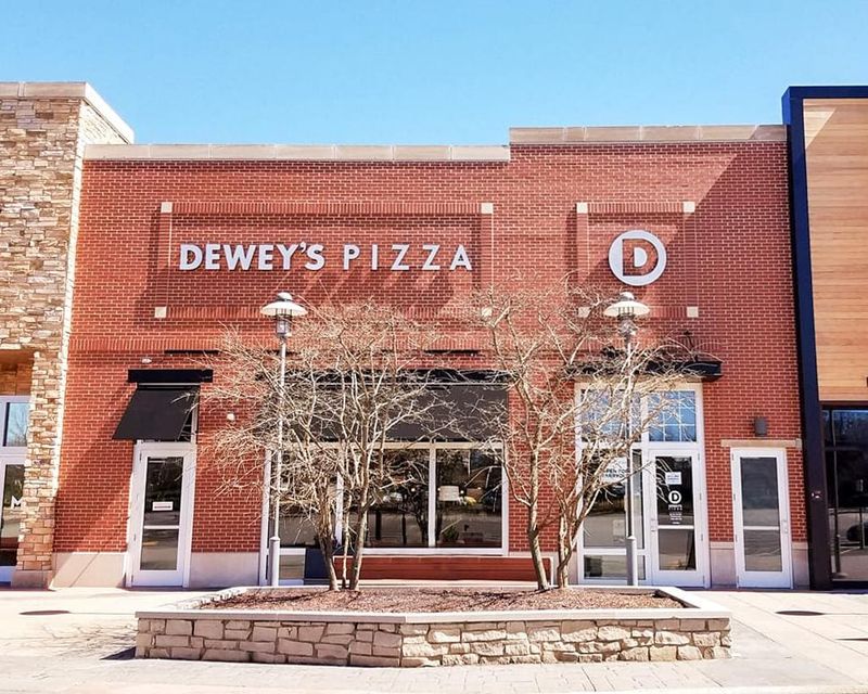 Dewey's Pizza (Cincinnati and Dayton)