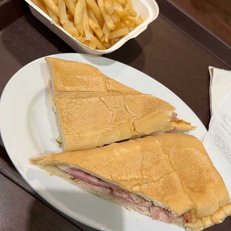 Miss #2: La Carreta (MIA Airport – Concourse D)