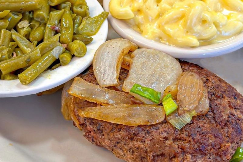 Luby's Burger Plates