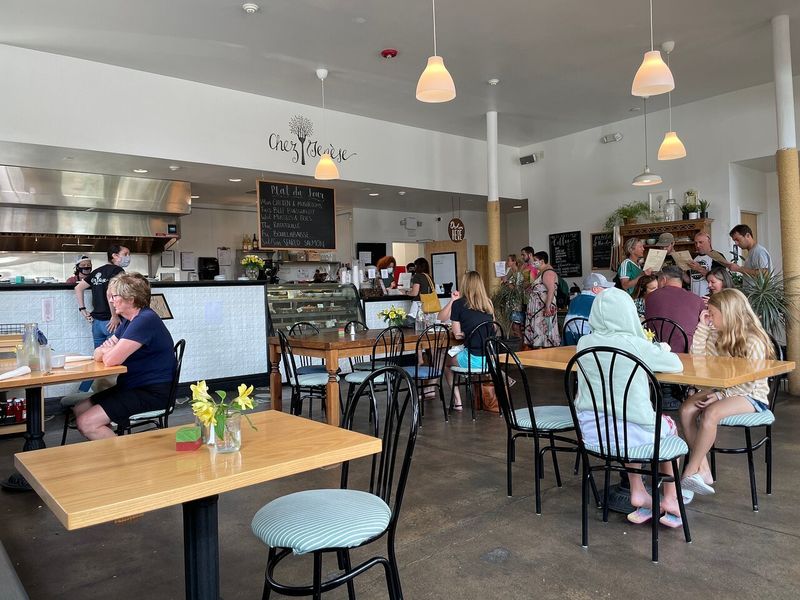 Chez Genèse (Greensboro)