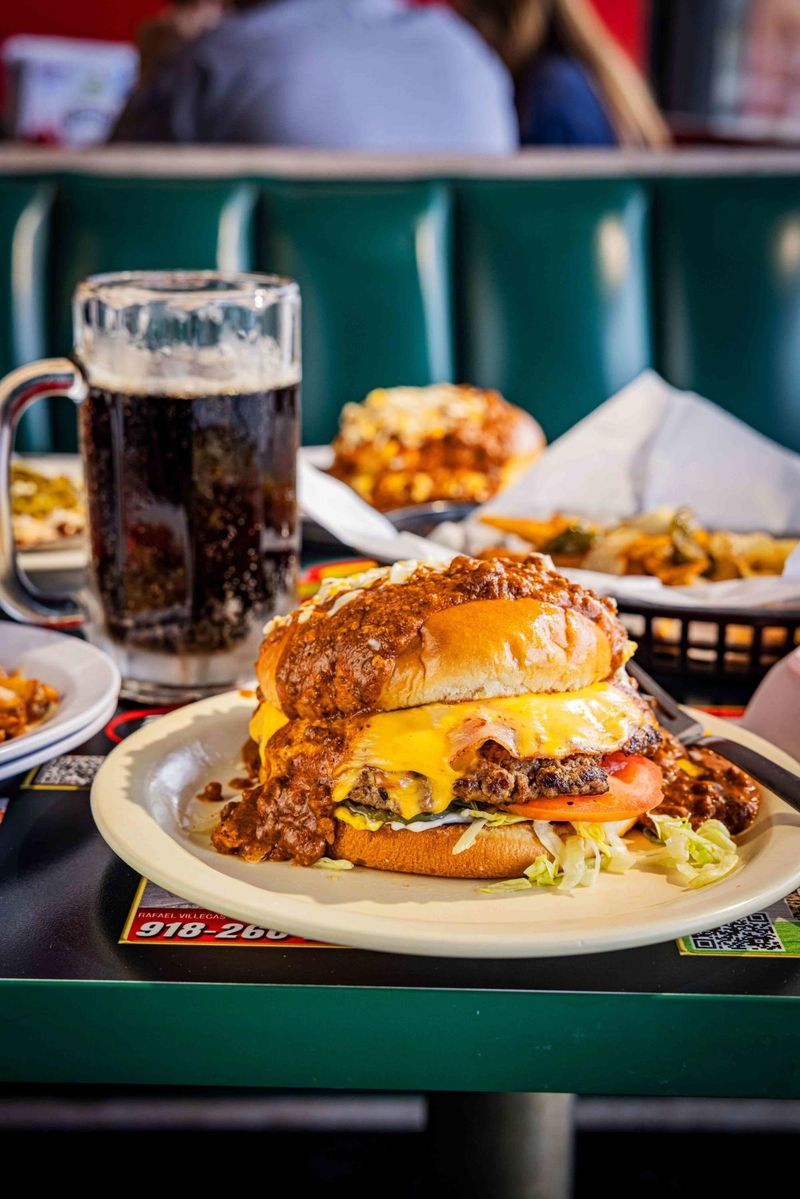 Ron's Burgers & Chili - Where Locals Gather